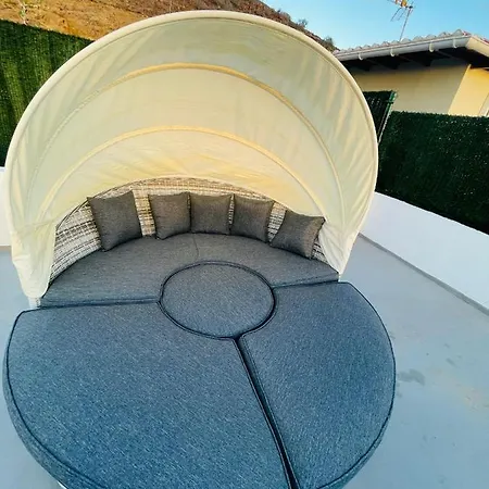La Dolce Penthouse 2 Bedroom ארונה