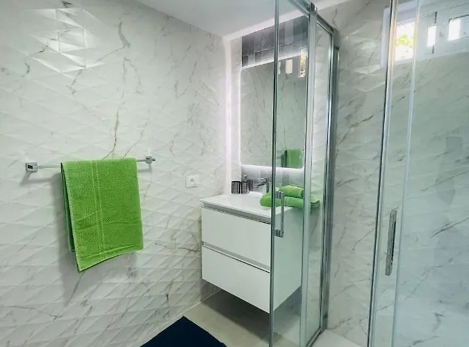 La Dolce Penthouse 2 Bedroom * 阿罗纳